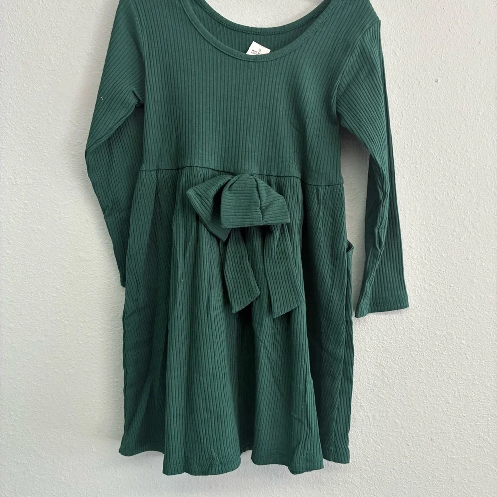 Green Ribbed Top - Picture 3 of 4